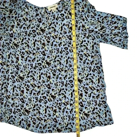 L’AGENCE blue leopard top bell sleeves size Large - Picture 7 of 7